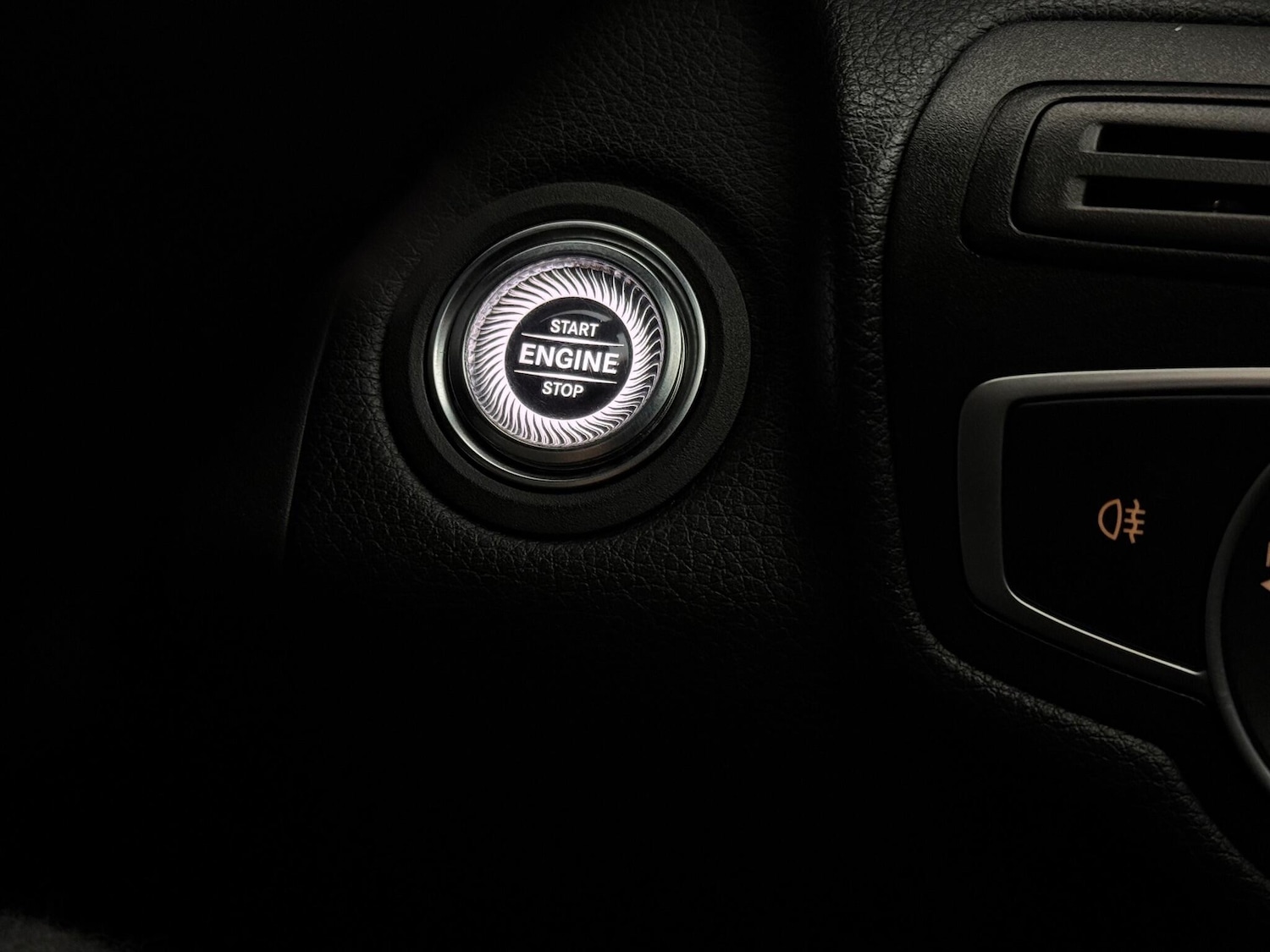 Used Mercedes-Benz GLC 2019 for sale - 77260585: Photo 22