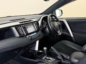 Used Toyota RAV4 2018 for sale - 78517611: Photo