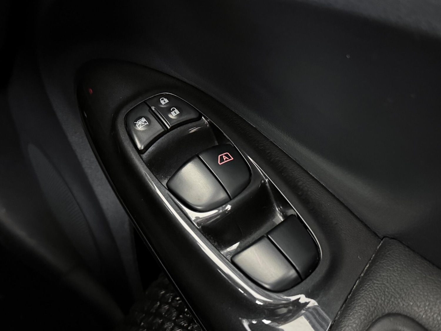 Used Nissan Juke 2018 for sale - 76467369: Photo 14