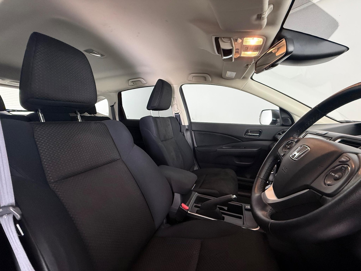 Used Honda CR-V 2018 for sale - 76466949: Photo 16