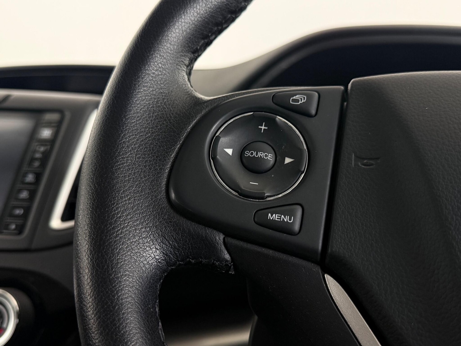 Used Honda CR-V 2018 for sale - 76466949: Photo 24