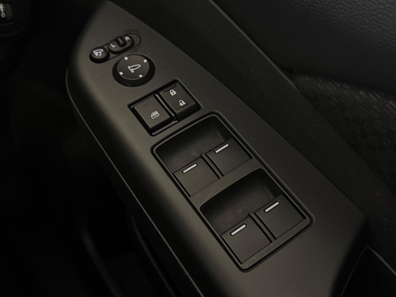 Used Honda CR-V 2018 for sale - 76466949: Photo 29