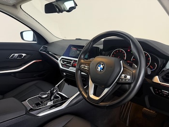 Used BMW 3 Series 2019 for sale - 79577473: Photo