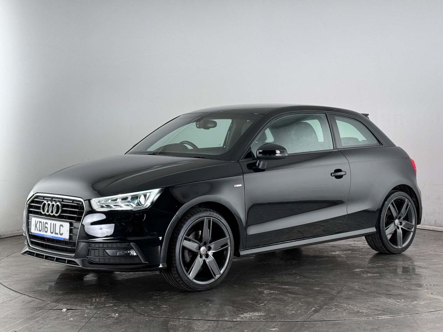 Used Audi A1 2016 for sale - 77769881: Photo 2