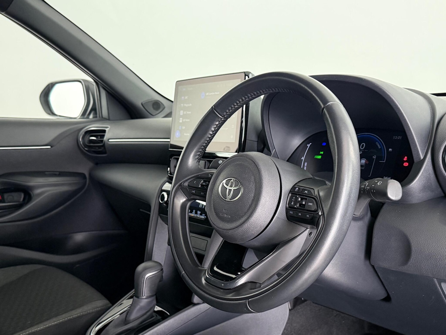 Used Toyota Yaris Cross 2024 for sale - 76549936: Photo 14