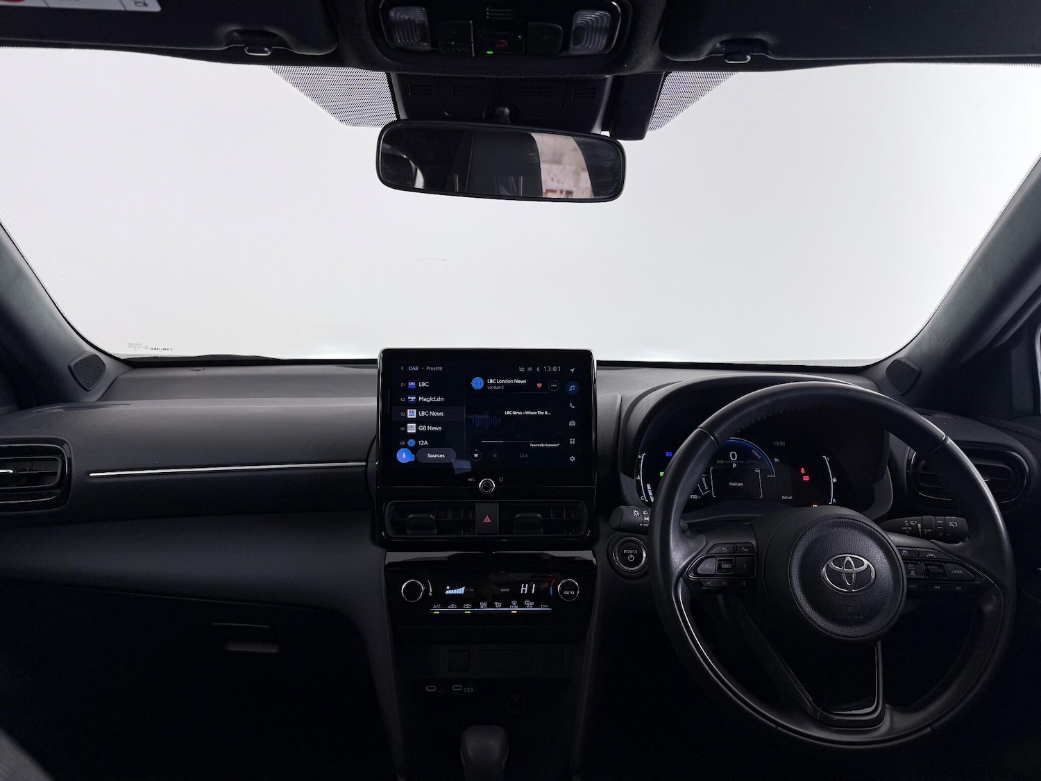 Used Toyota Yaris Cross 2024 for sale - 76549936: Photo 19