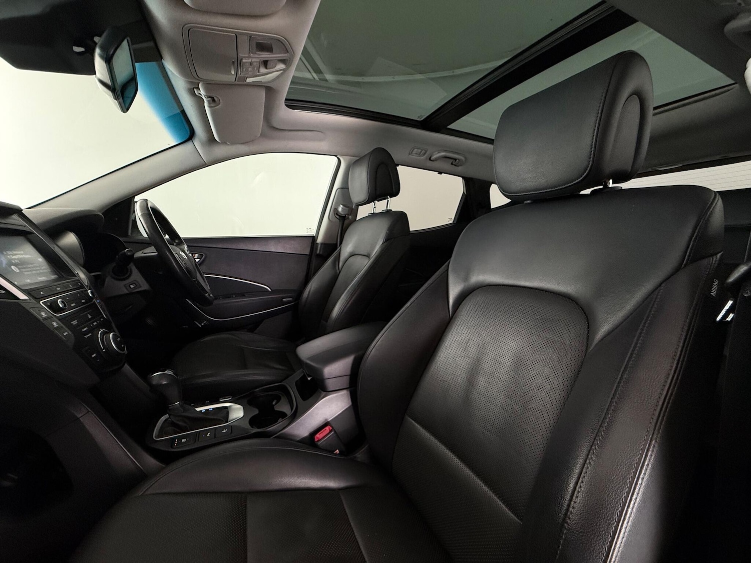 Used Hyundai Santa Fe 2015 for sale - 77081902: Photo 15