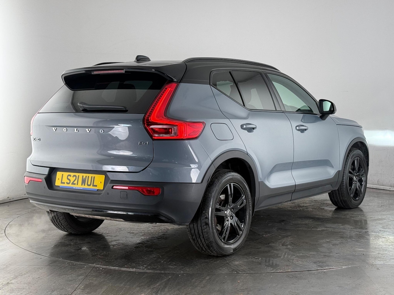 Used Volvo XC40 2021 for sale - 77246803: Photo 3