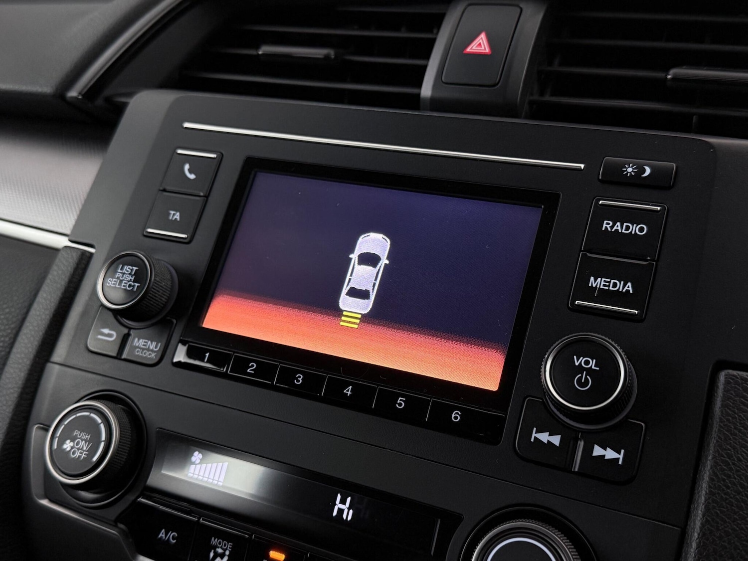 Used Honda Civic 2020 for sale - 77182568: Photo 23