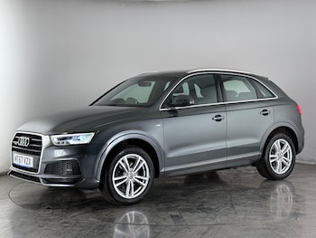 Used Audi Q3 2017 for sale - 77497661: Photo