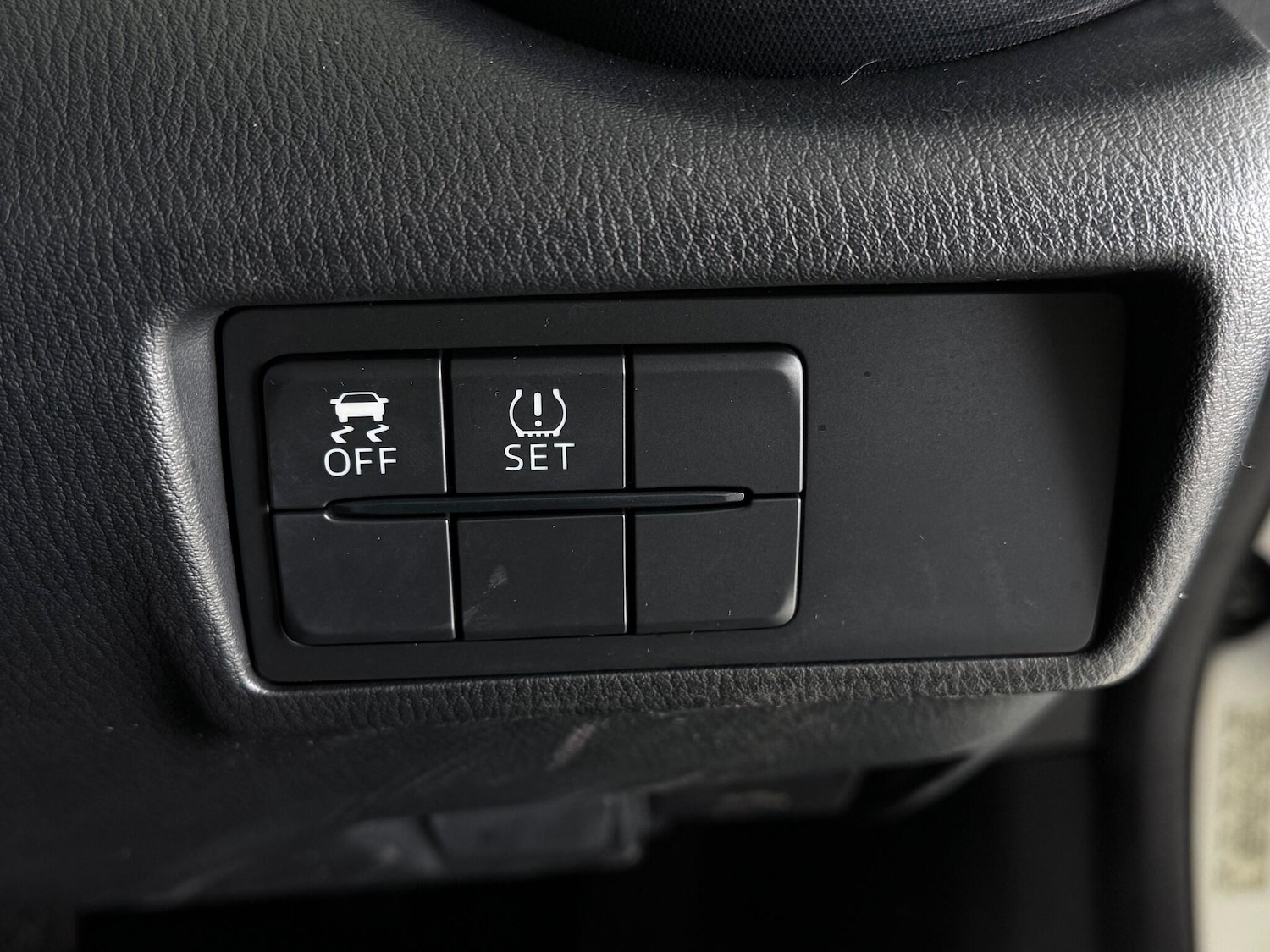 Used Mazda MX-5 2018 for sale - 77182952: Photo 17