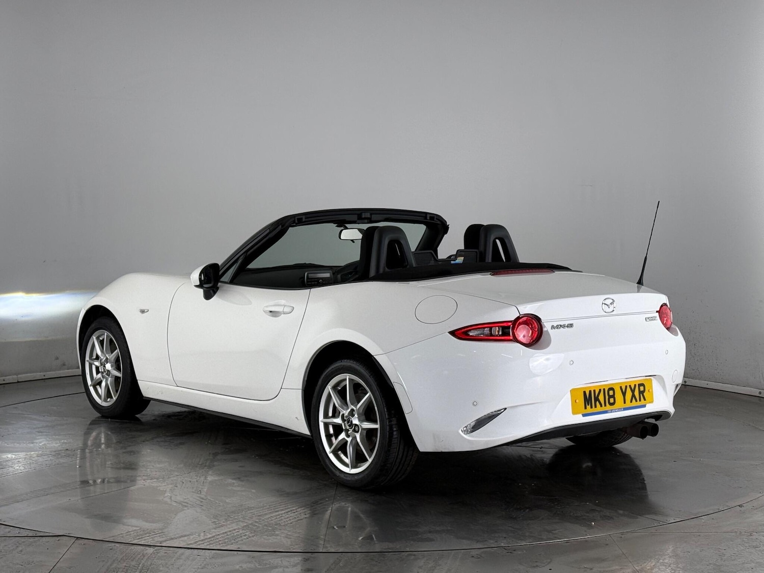 Used Mazda MX-5 2018 for sale - 77182952: Photo 4