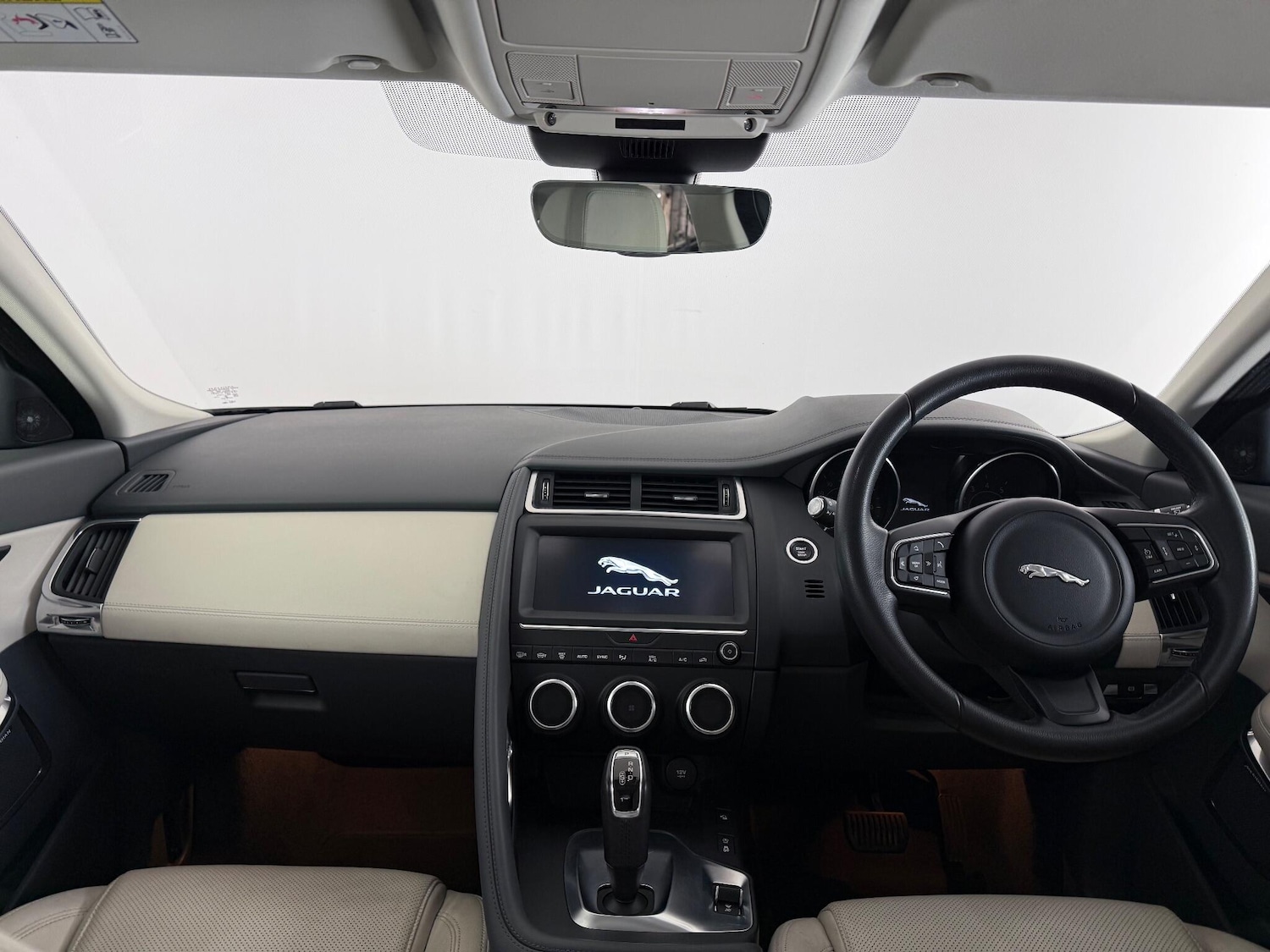 Used Jaguar E-Pace 2018 for sale - 77246015: Photo 18