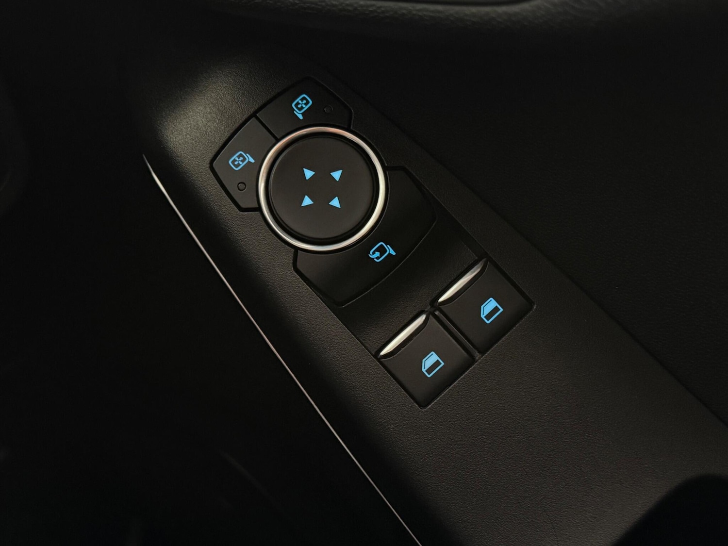 Used Ford Fiesta 2018 for sale - 77243092: Photo 22