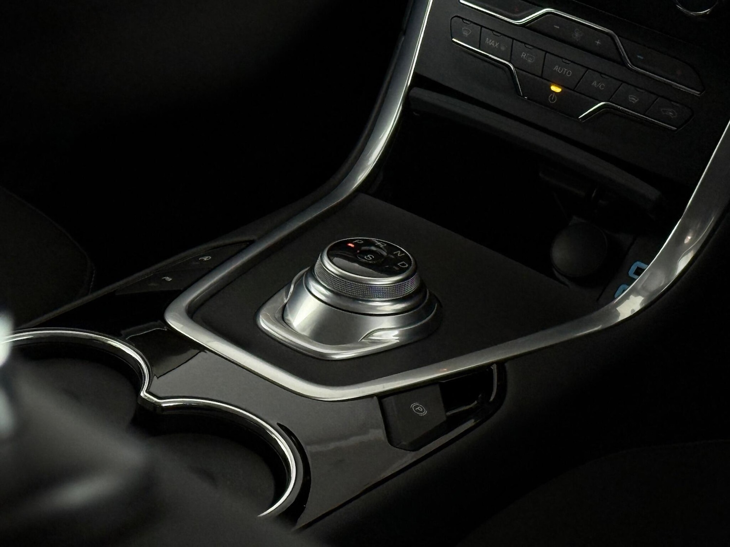 Used Ford Galaxy 2020 for sale - 77222039: Photo 30