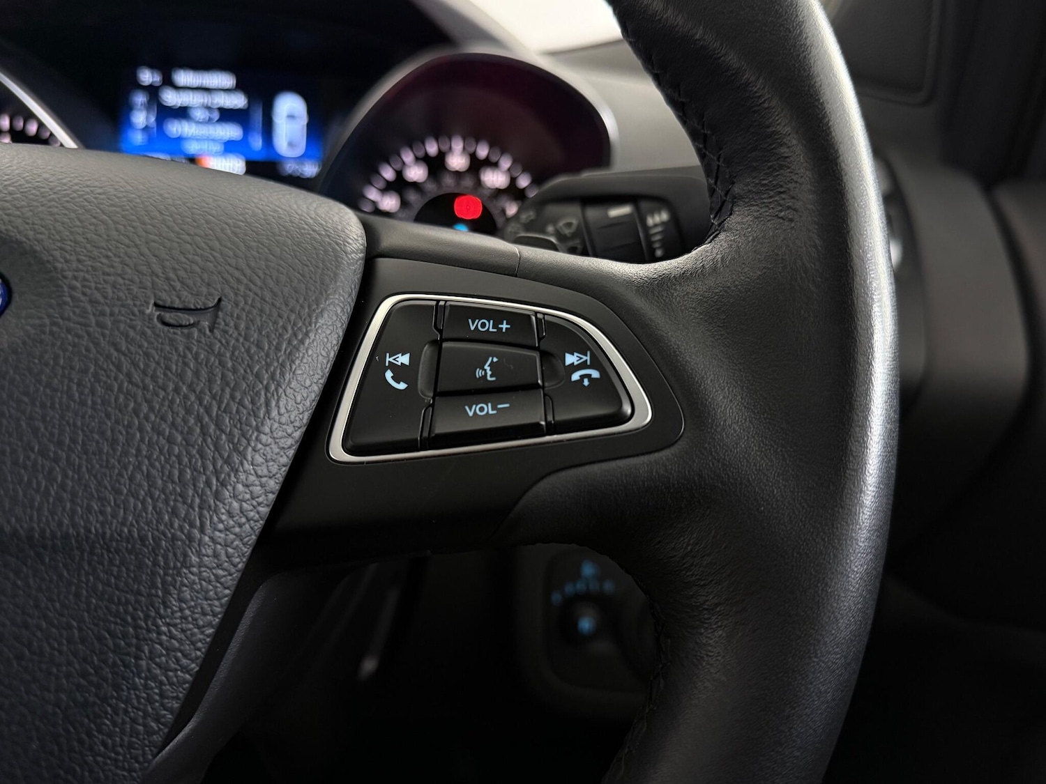 Used Ford Kuga 2018 for sale - 76537726: Photo 29