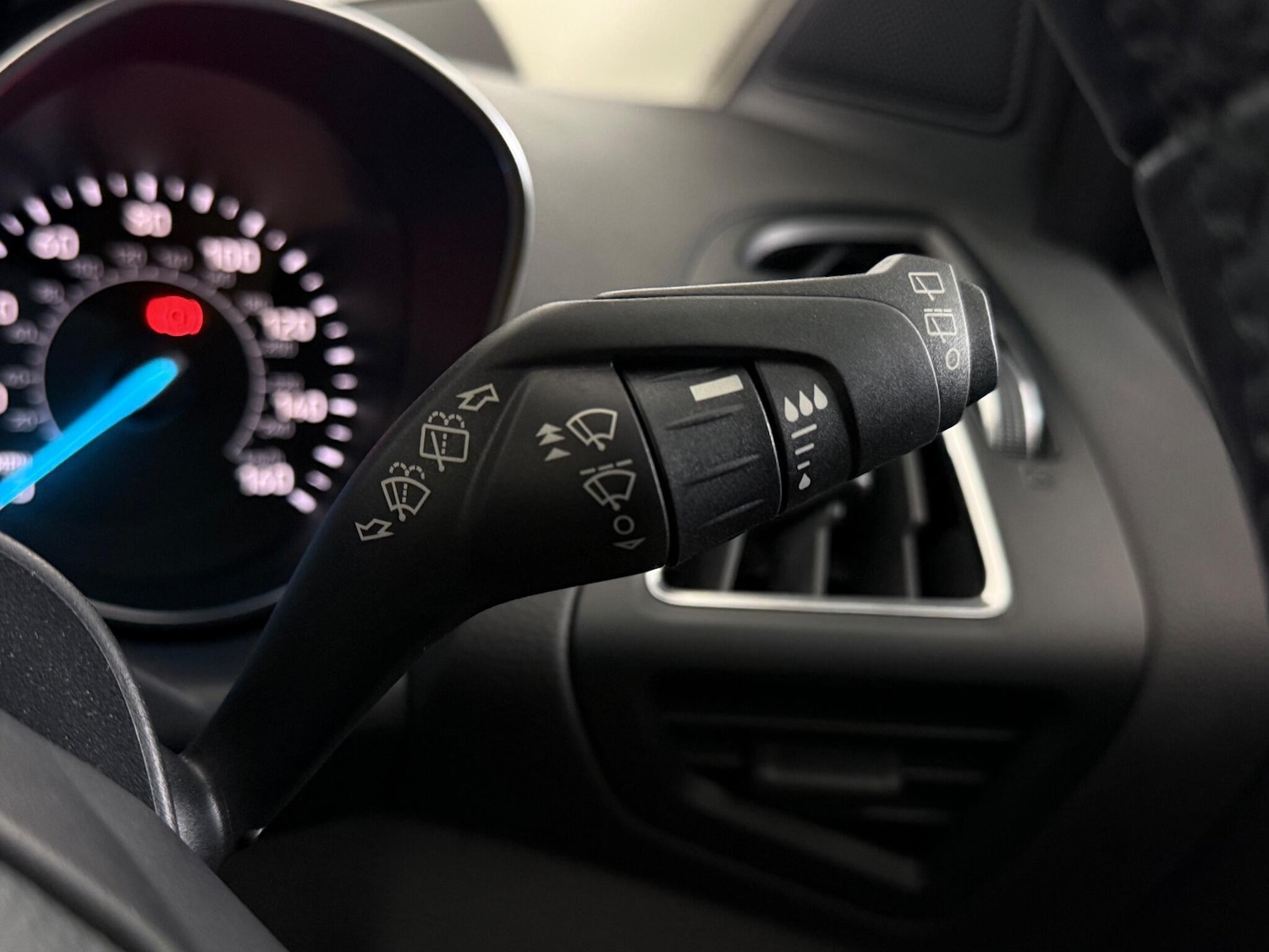 Used Ford Kuga 2018 for sale - 76537726: Photo 32