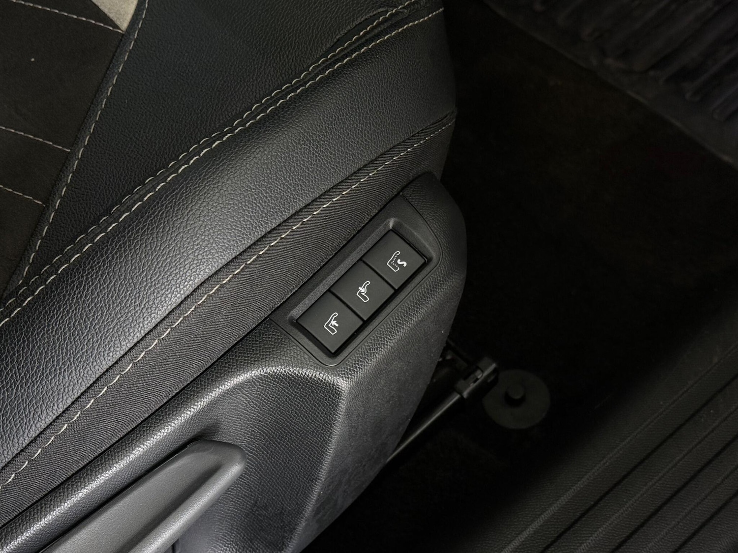 Used Vauxhall Mokka 2024 for sale - 77246041: Photo 13