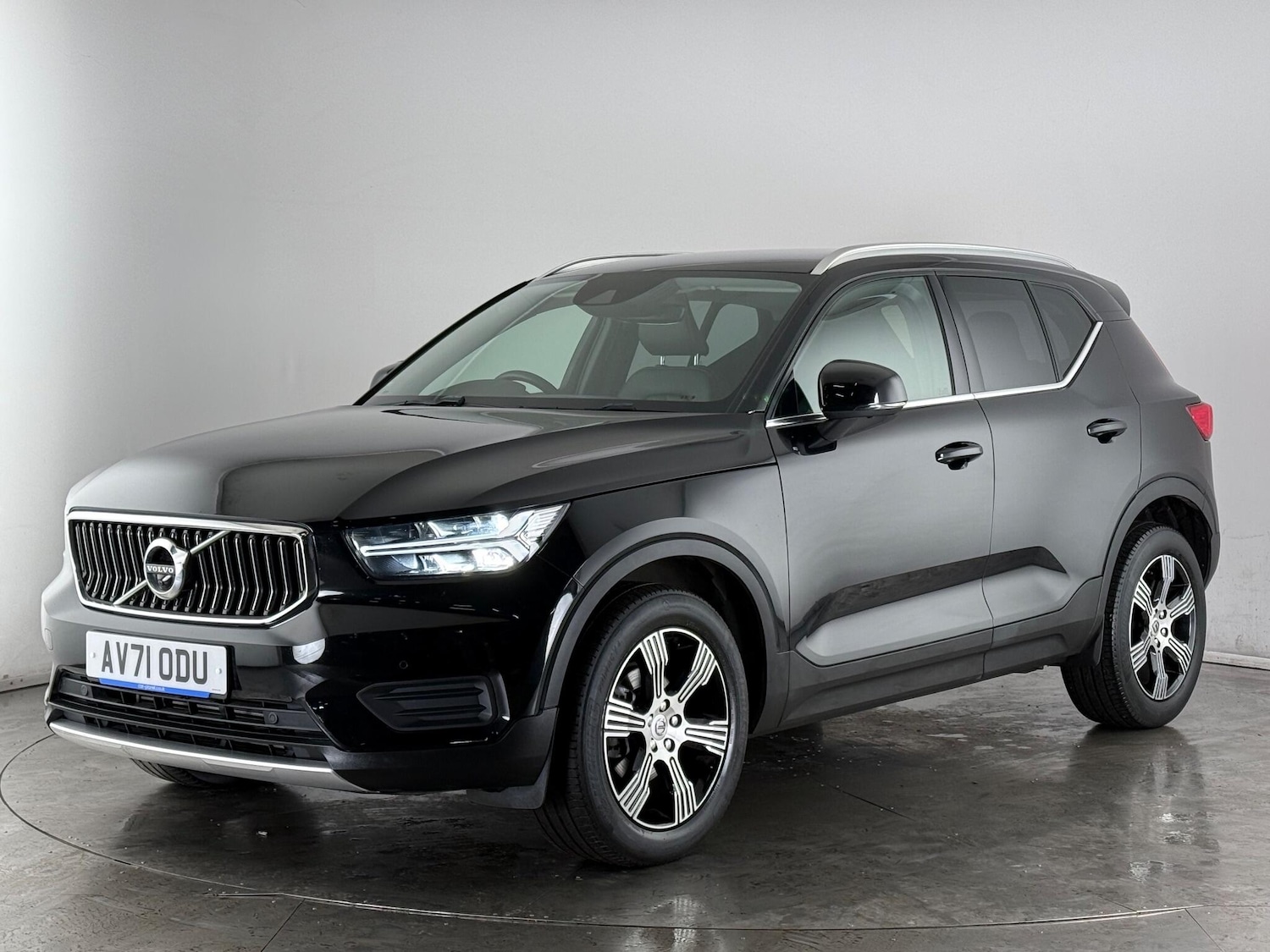 Used Volvo XC40 2021 for sale - 77221996: Photo 3