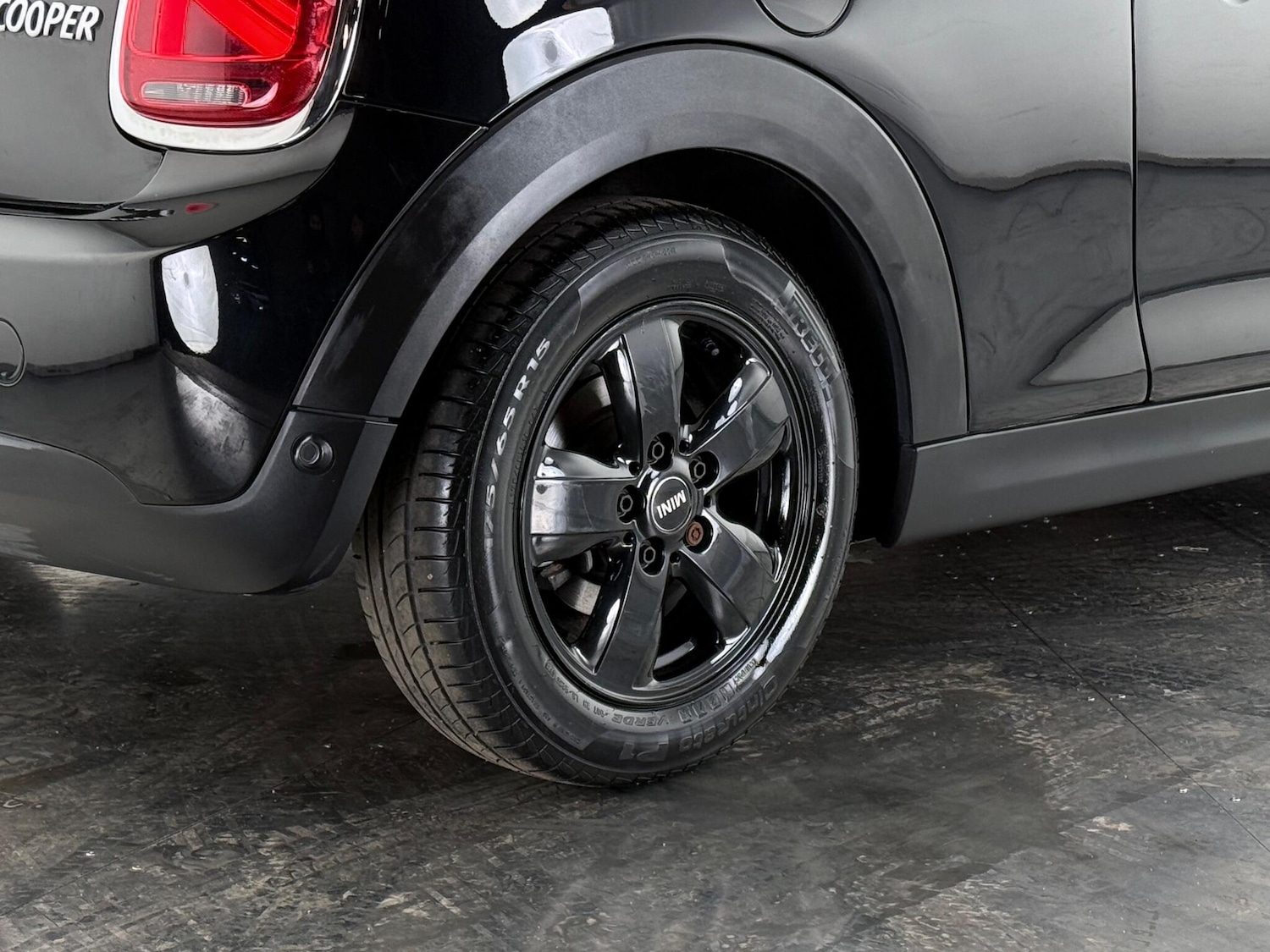 Used MINI Convertible 2018 for sale - 76466709: Photo 11