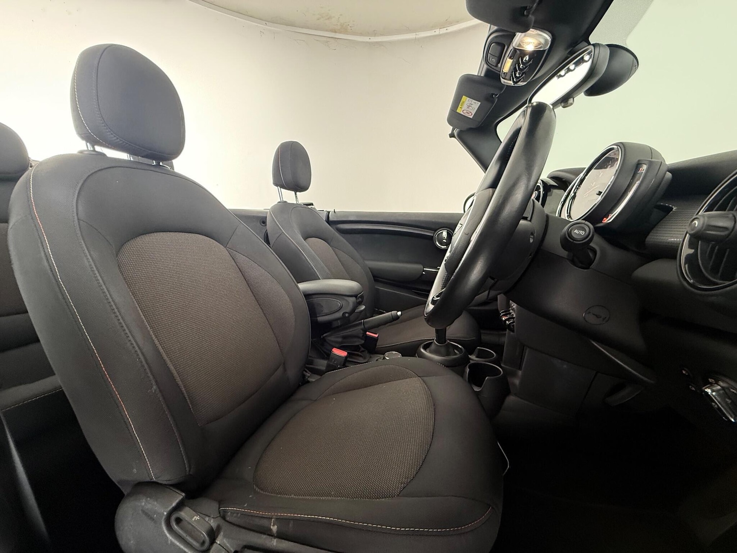 Used MINI Convertible 2018 for sale - 76466709: Photo 15