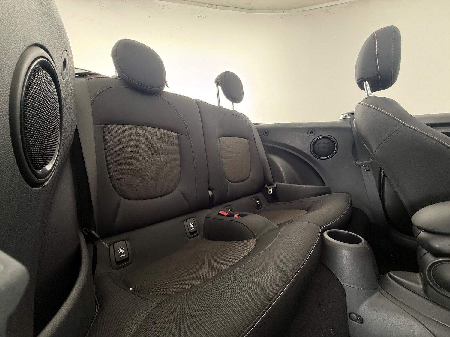 Used MINI Convertible 2018 for sale - 76466709: Photo 18