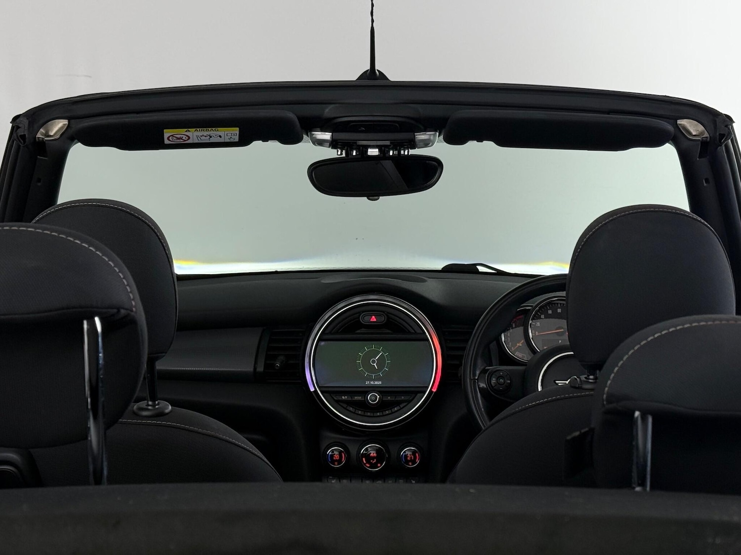 Used MINI Convertible 2018 for sale - 76466709: Photo 19