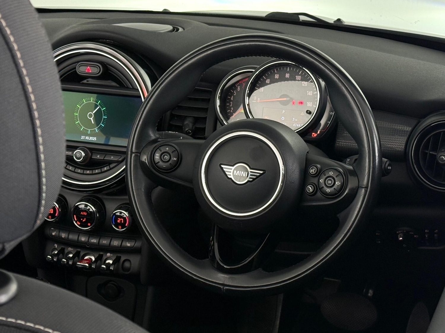 Used MINI Convertible 2018 for sale - 76466709: Photo 21