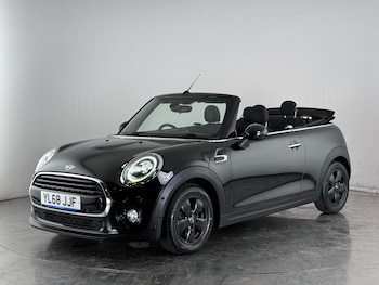 Used MINI Convertible 2018 for sale - 76466709: Photo