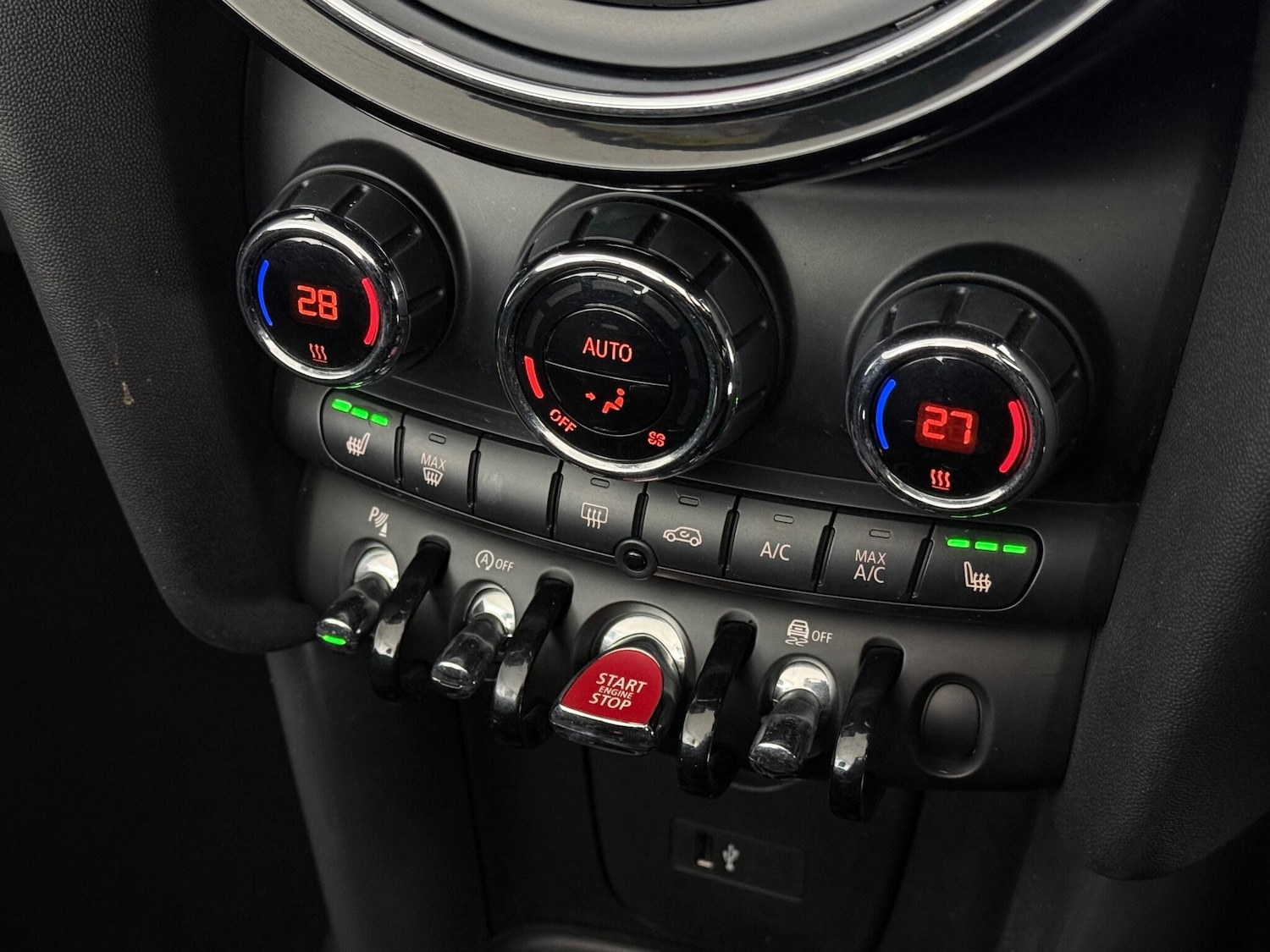 Used MINI Convertible 2018 for sale - 76466709: Photo 40