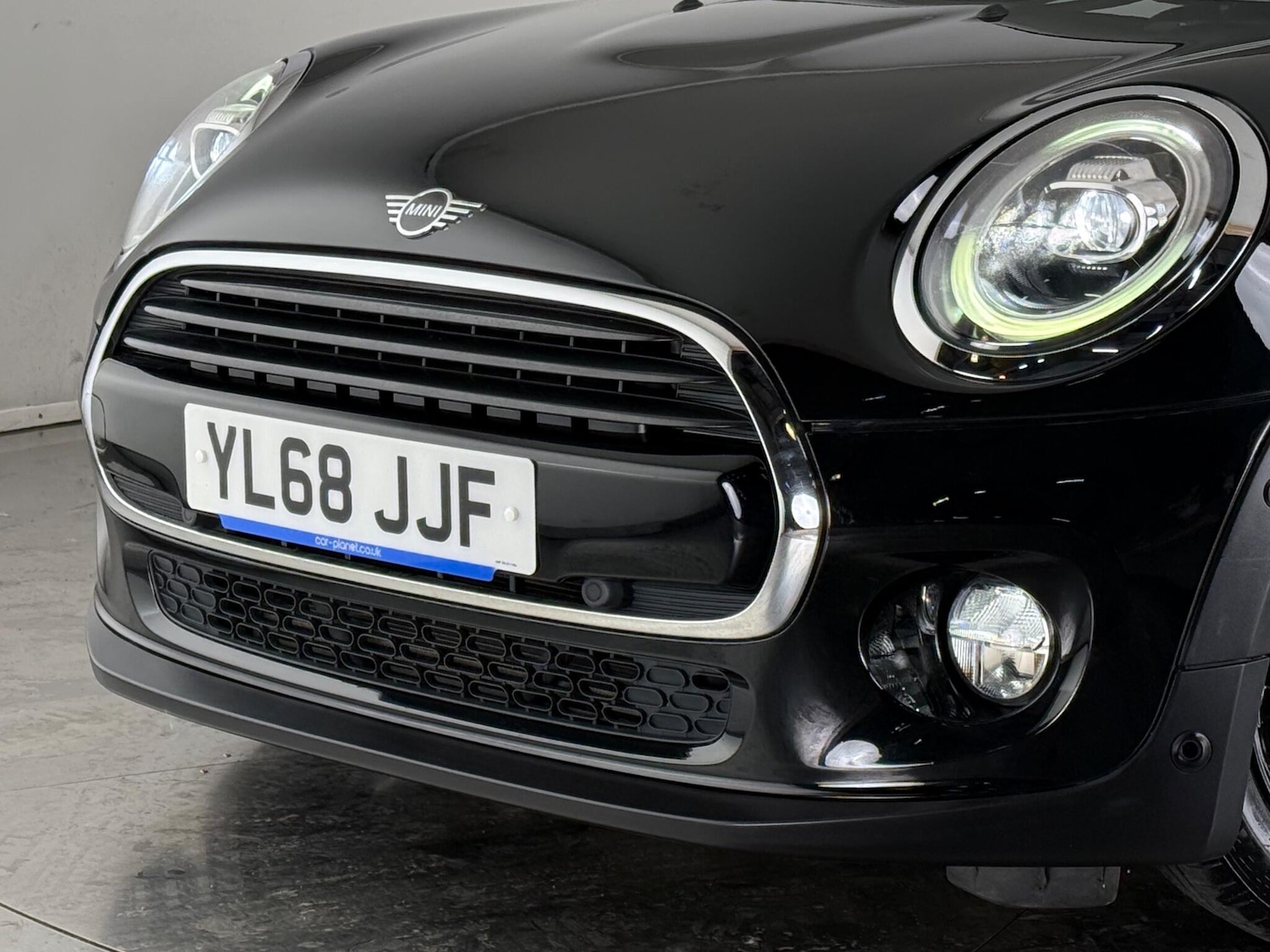 Used MINI Convertible 2018 for sale - 76466709: Photo 44