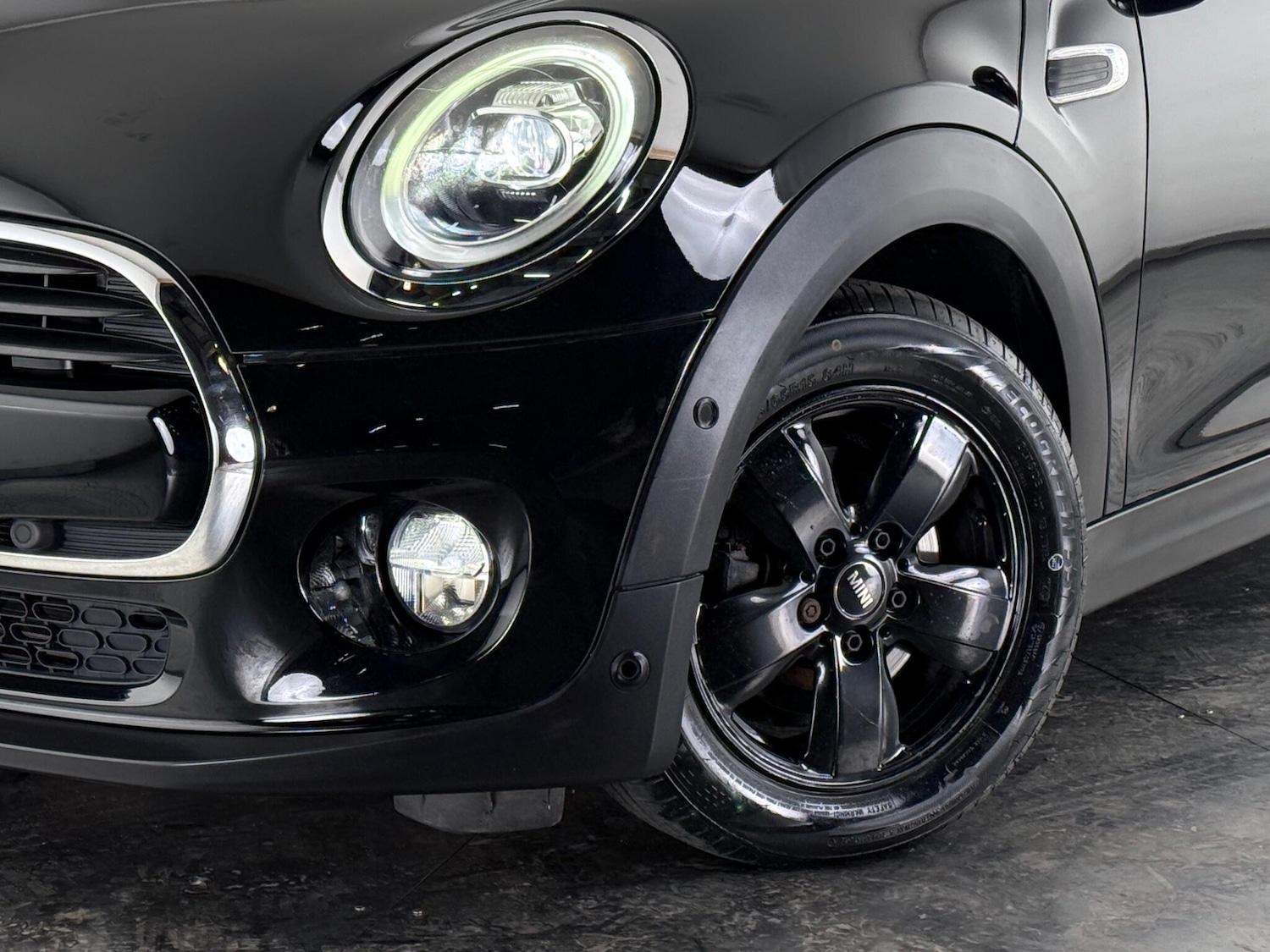 Used MINI Convertible 2018 for sale - 76466709: Photo 45