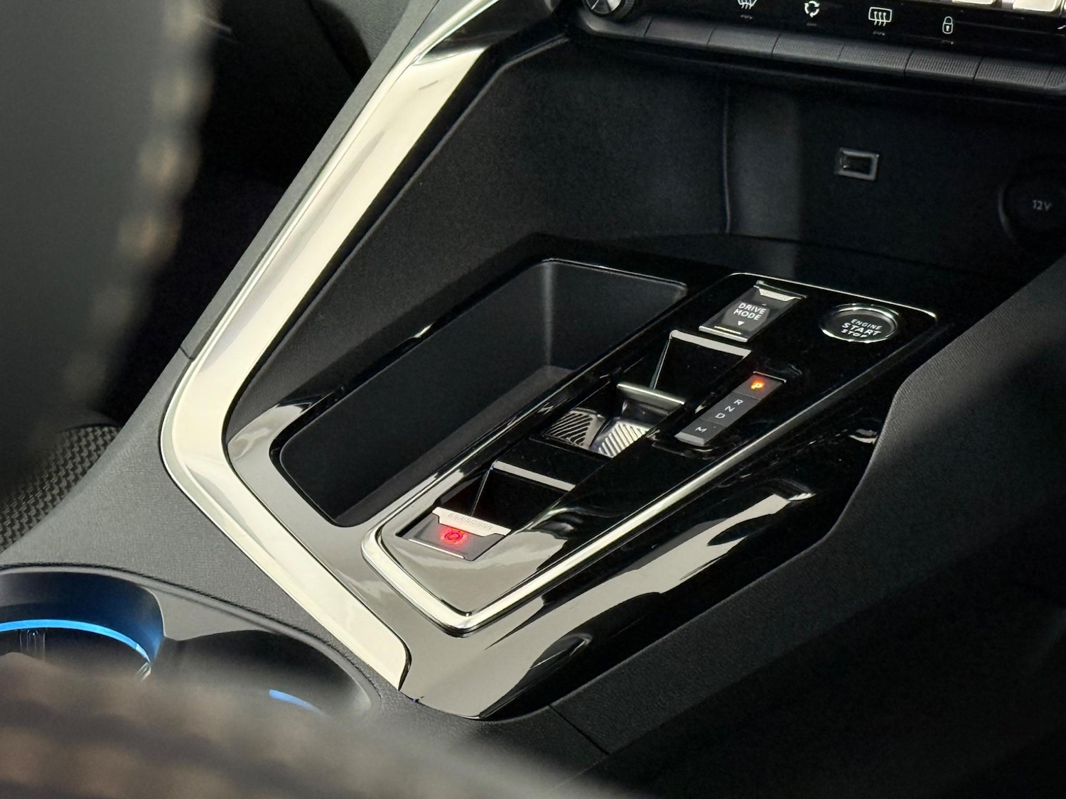 Used Peugeot 3008 2023 for sale - 77182759: Photo 34