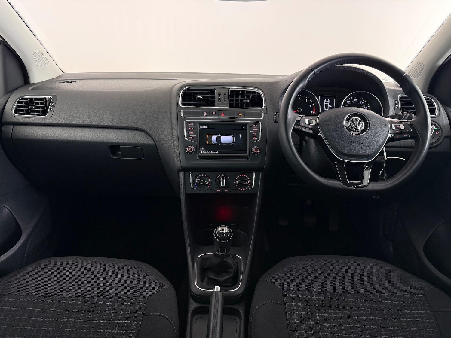 Used Volkswagen Polo 2017 for sale - 77216755: Photo 16