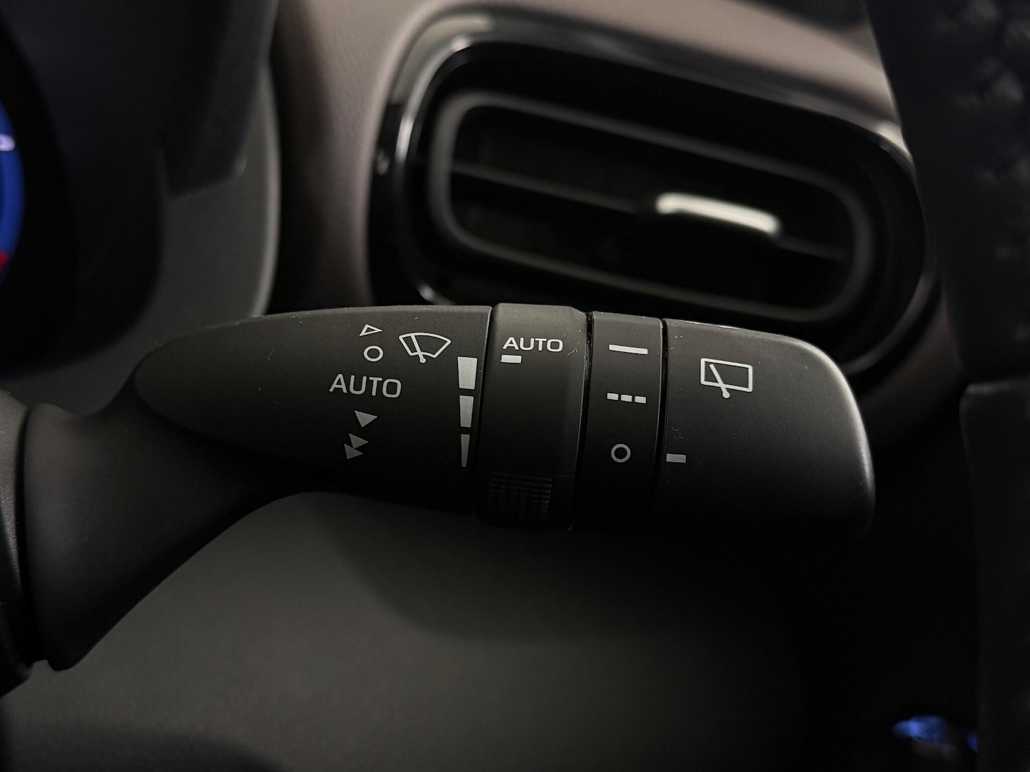 Used Toyota Yaris Cross 2023 for sale - 77259792: Photo 19