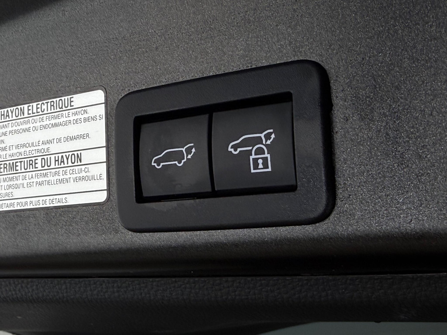 Used Toyota Yaris Cross 2023 for sale - 77259792: Photo 9