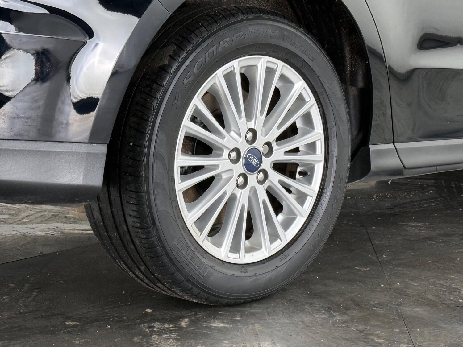 Used Ford S-Max 2018 for sale - 77873118: Photo 8