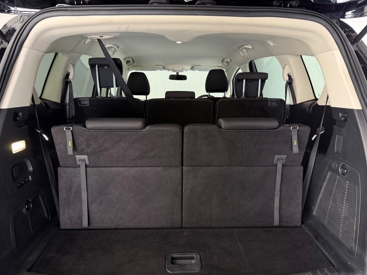 Used Ford S-Max 2018 for sale - 77873118: Photo 9