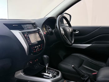 Used Nissan Navara 2018 for sale - 79237266: Photo
