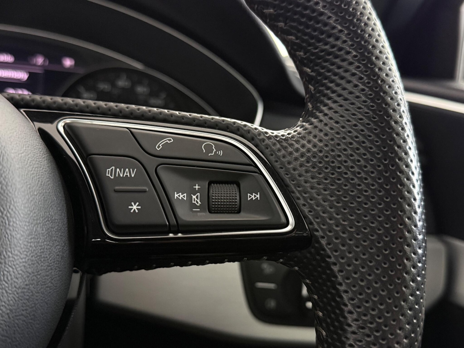 Used Audi A4 2019 for sale - 77332120: Photo 21