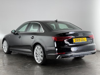 Used Audi A4 2019 for sale - 77332120: Photo