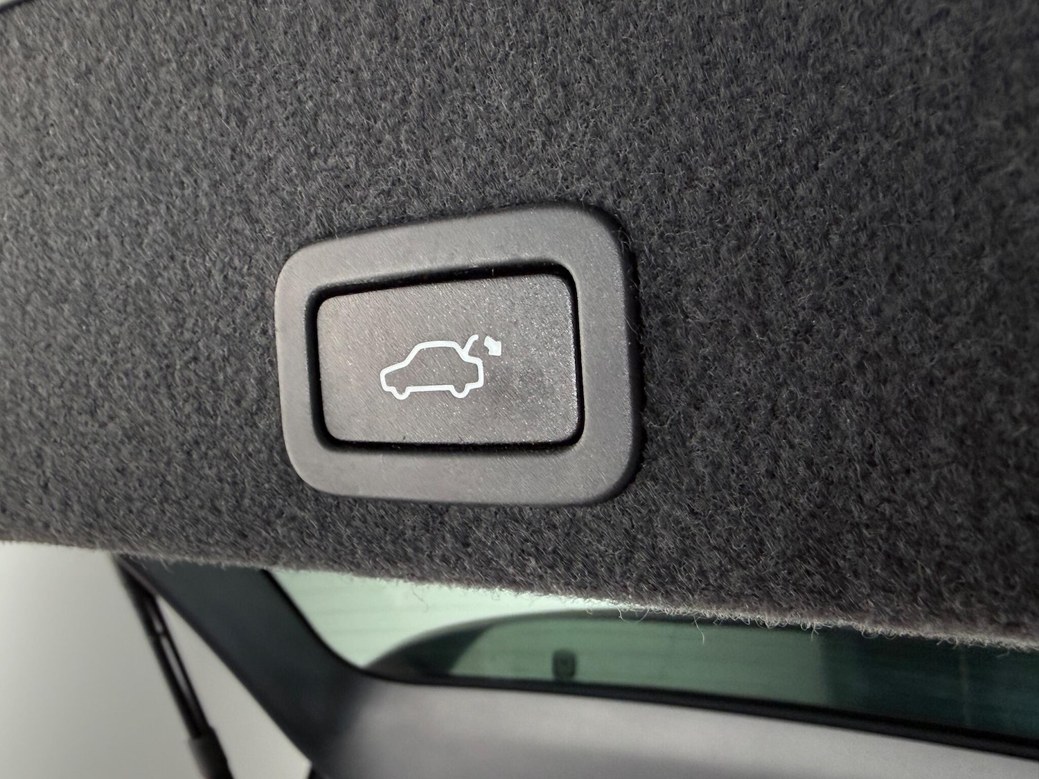 Used Volvo XC60 2017 for sale - 77246211: Photo 11