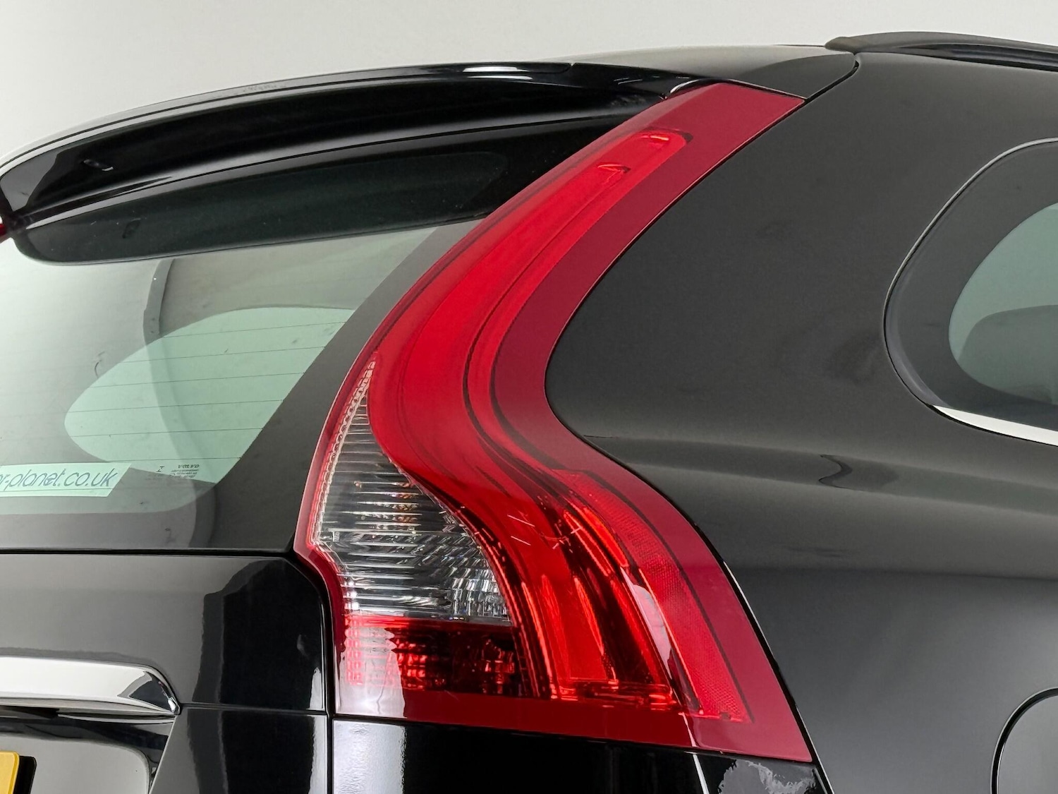 Used Volvo XC60 2017 for sale - 77246211: Photo 8