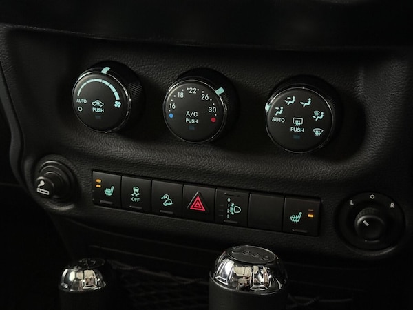 Used Jeep Wrangler 2016 for sale - 76291734: Photo 38