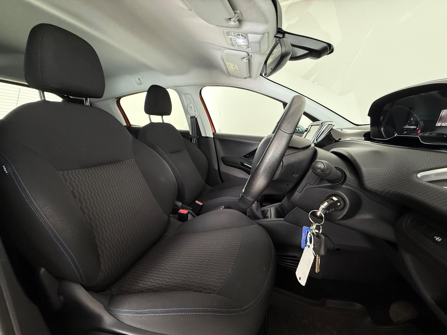 Used Peugeot 208 2019 for sale - 76467325: Photo 15