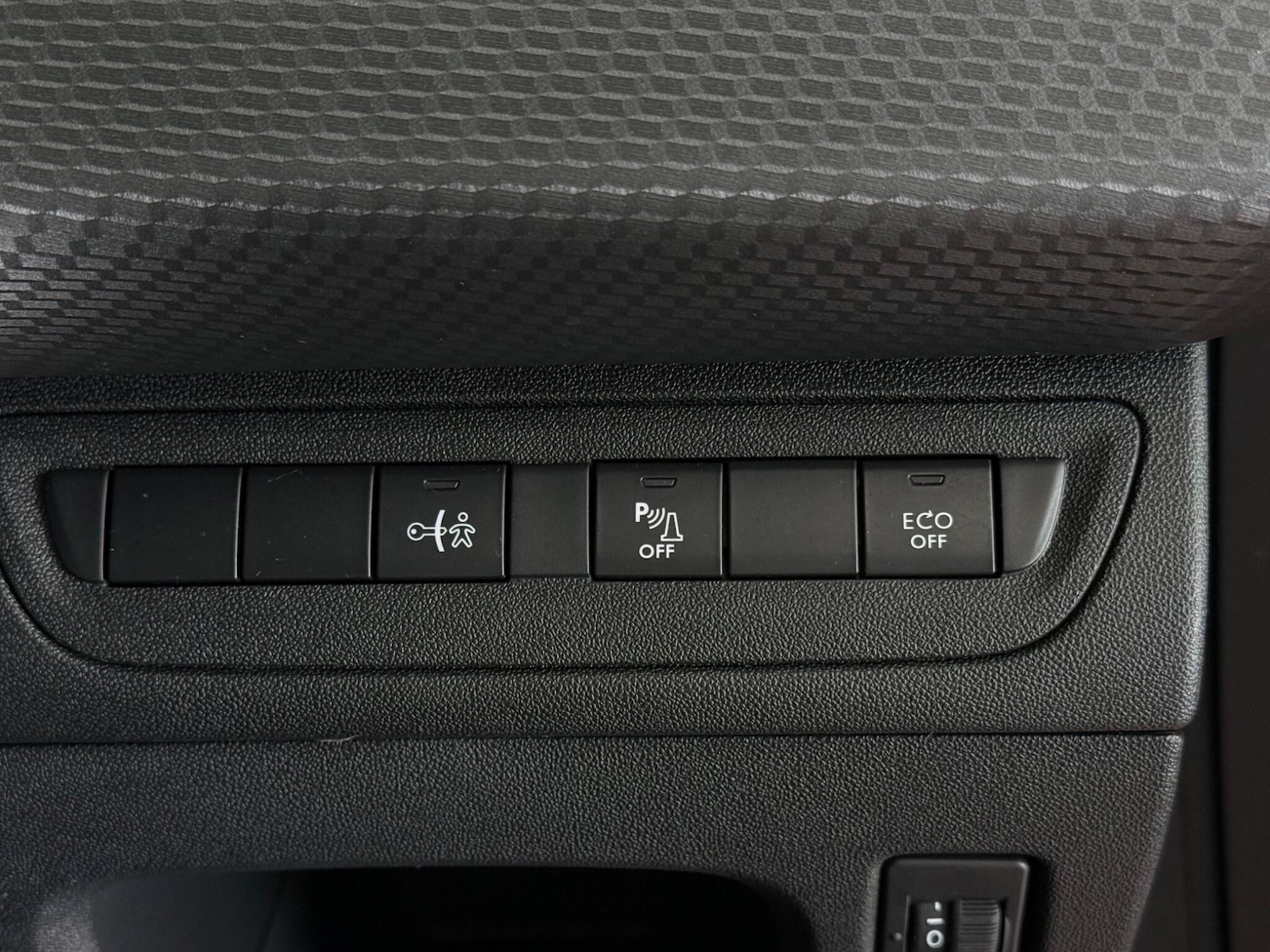 Used Peugeot 208 2019 for sale - 76467325: Photo 22