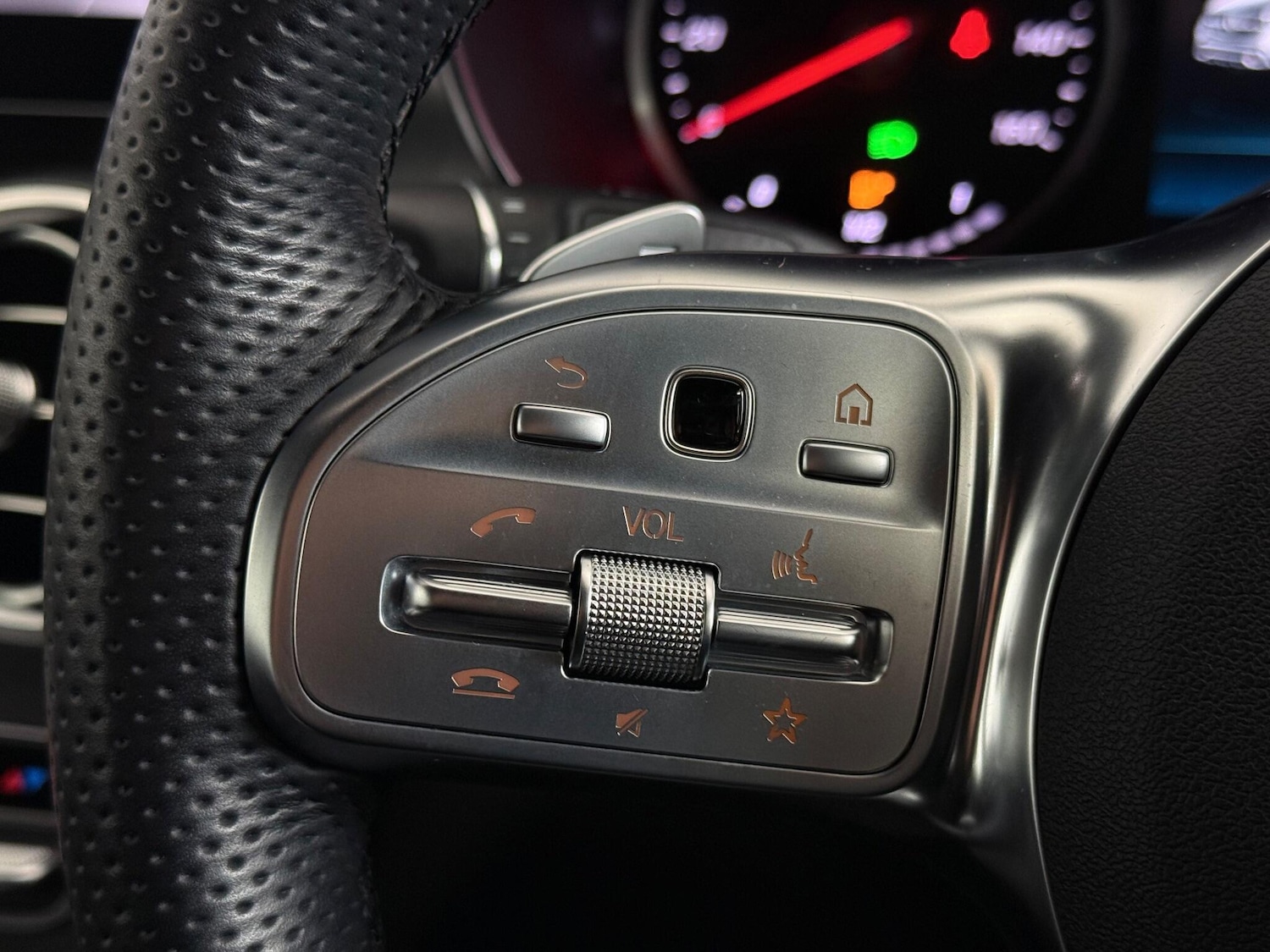 Used Mercedes-Benz GLC 2020 for sale - 76646160: Photo 25