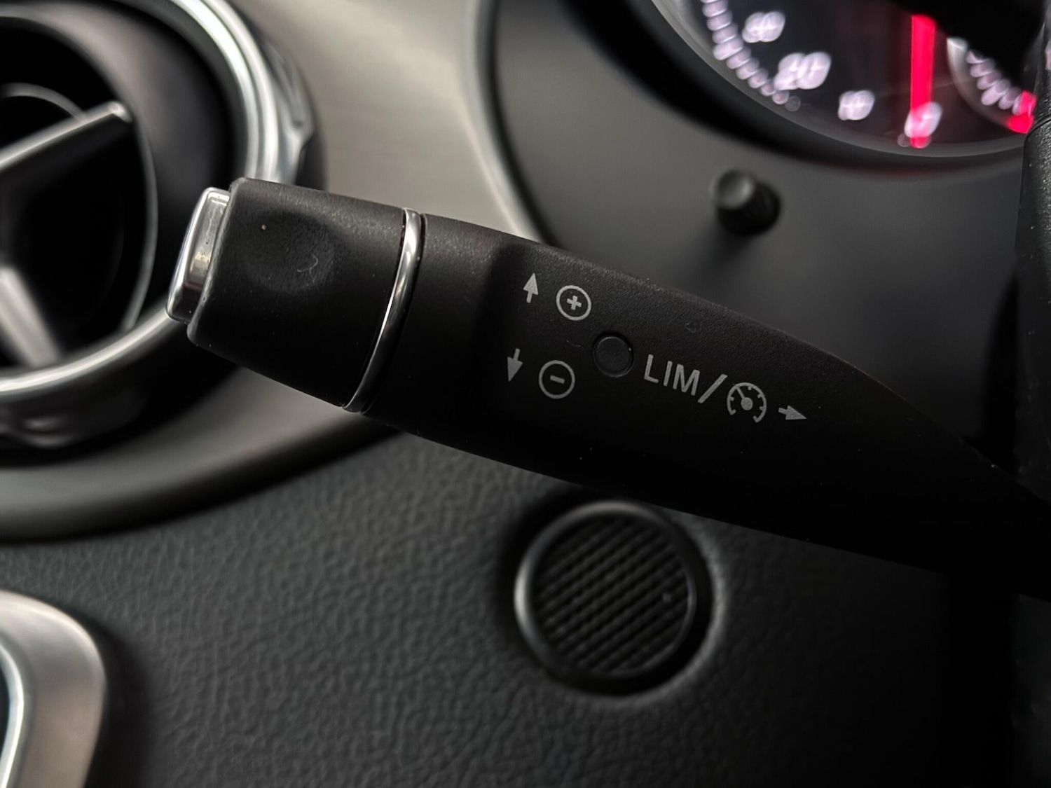 Used Mercedes-Benz GLA 2018 for sale - 77222023: Photo 19