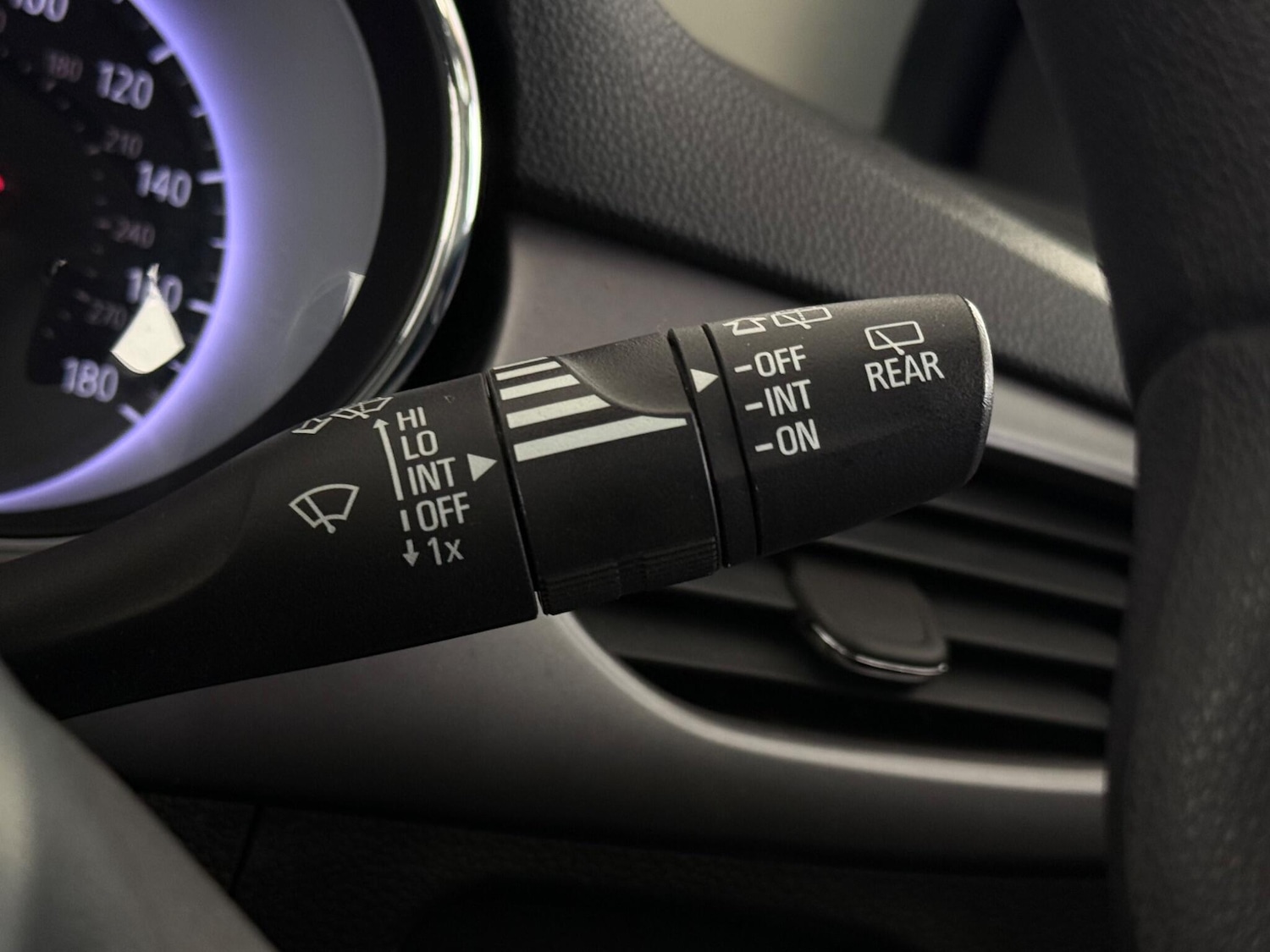 Used Vauxhall Astra 2016 for sale - 77946926: Photo 16