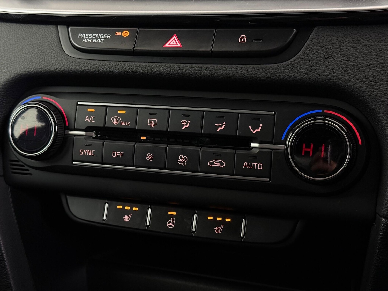 Used Kia XCeed 2023 for sale - 77221873: Photo 35